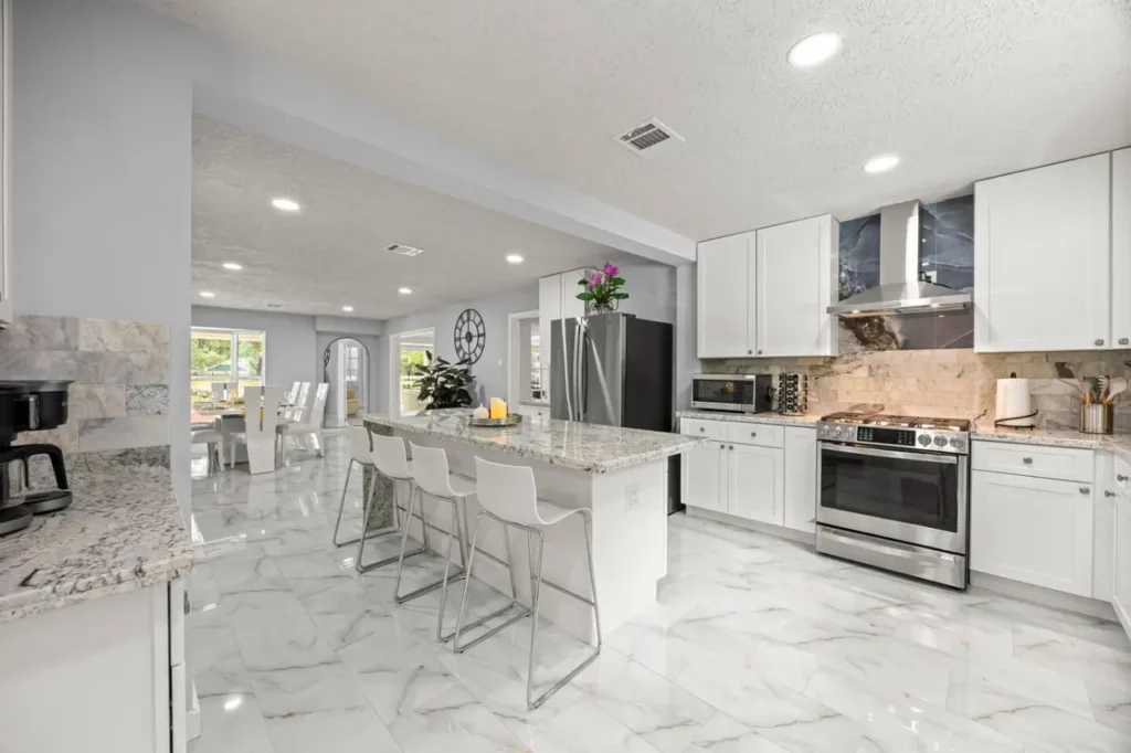Top 6 Vacation Homes in Houston – Curated by Levi Homes Superhosts 13 Houston Social Court Event Pickleball Billiard 12