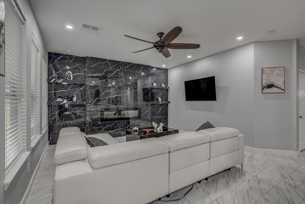Top 6 Vacation Homes in Houston – Curated by Levi Homes Superhosts 11 new modern getaway houston 2